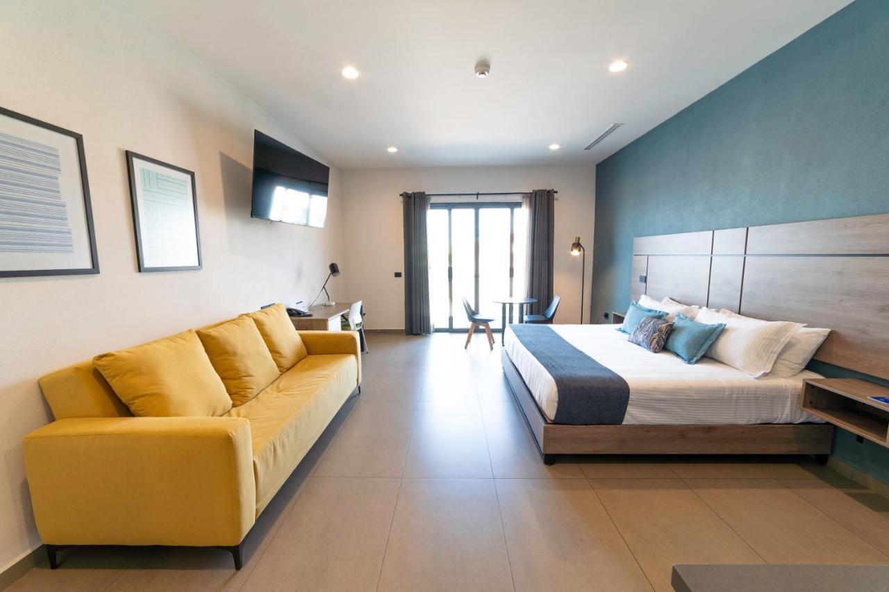 Th Hotel & Vivienda Tepatitlán de Morelos Exteriör bild